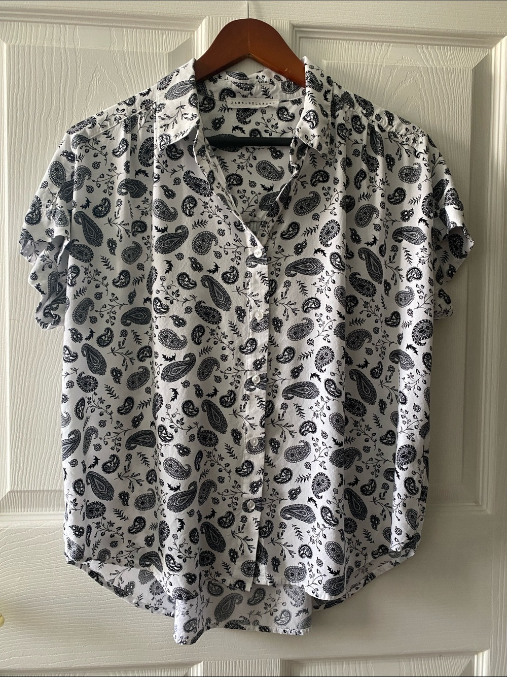 Jane + Delancey Women’s Short Sleeve Button-Up Shirt in White with Black Paisley